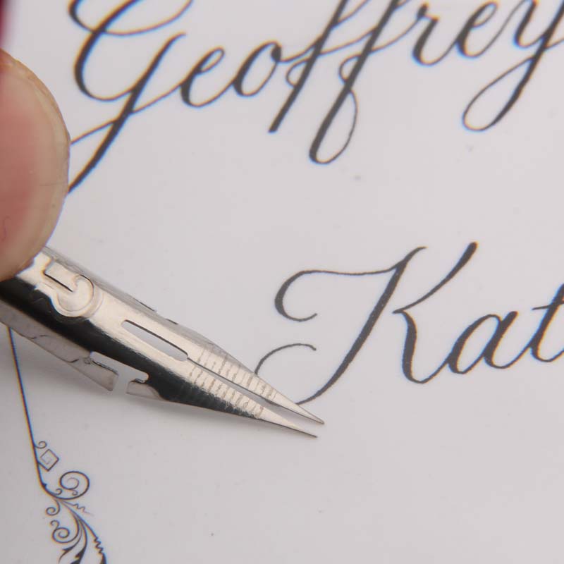 Pointe de calligraphie en acie - Stationery Supplier avis et prix
